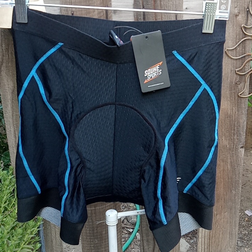 Men's cycling shorts black and blue new with tags size medium